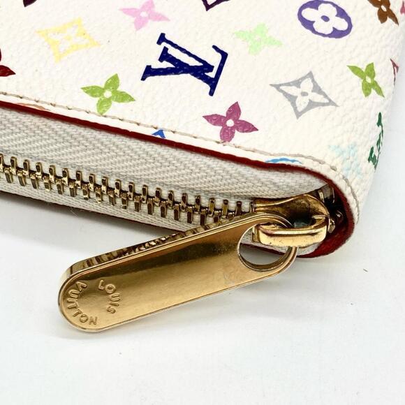 LOUIS VUITTON Brown Wallet - Picture 5 of 11